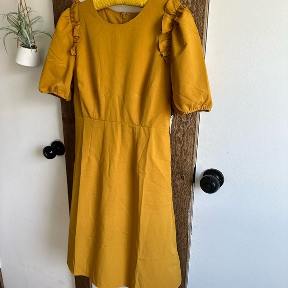 New Women's Florence Puff Half Sleeve Empire Waist Fit and Flare Dress women’s 8 - Picture 5 of 16